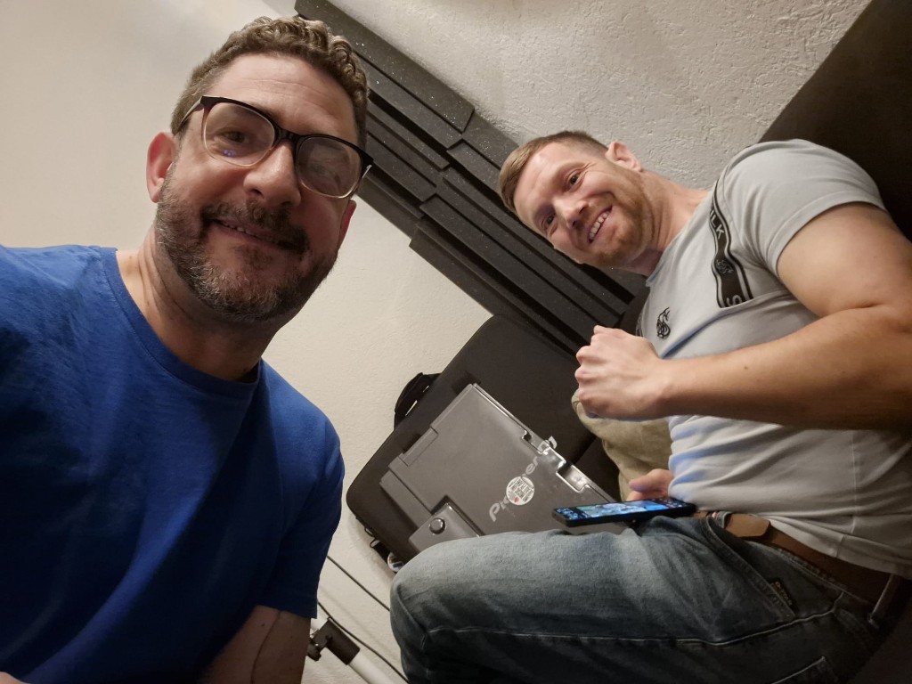 Sandro und Reto Willi – Im Studio beim DJ-Coaching