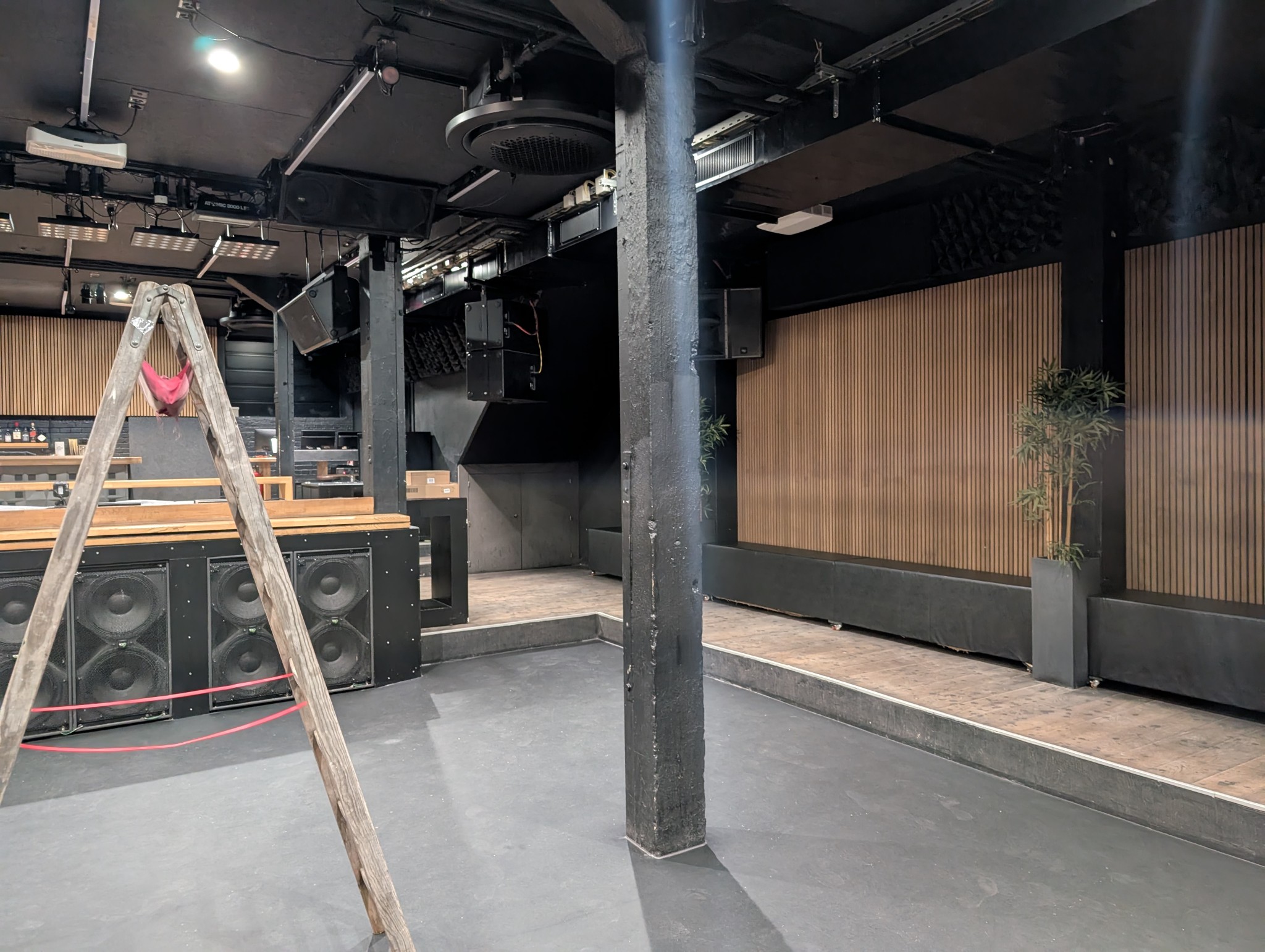 Besichtigung Supermarket